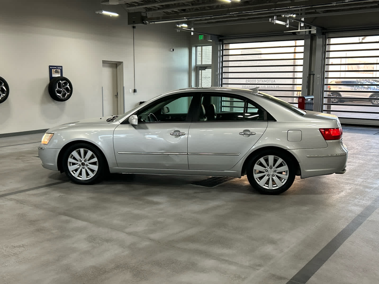 Used 2009 Hyundai Sonata LIMITED with VIN 5NPEU46F39H405542 for sale in Murray, UT