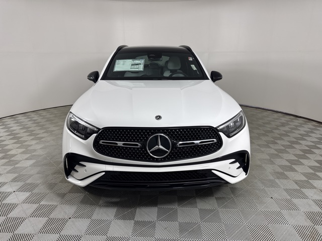 2026 Mercedes Benz GLC 300 4MATIC photo 2