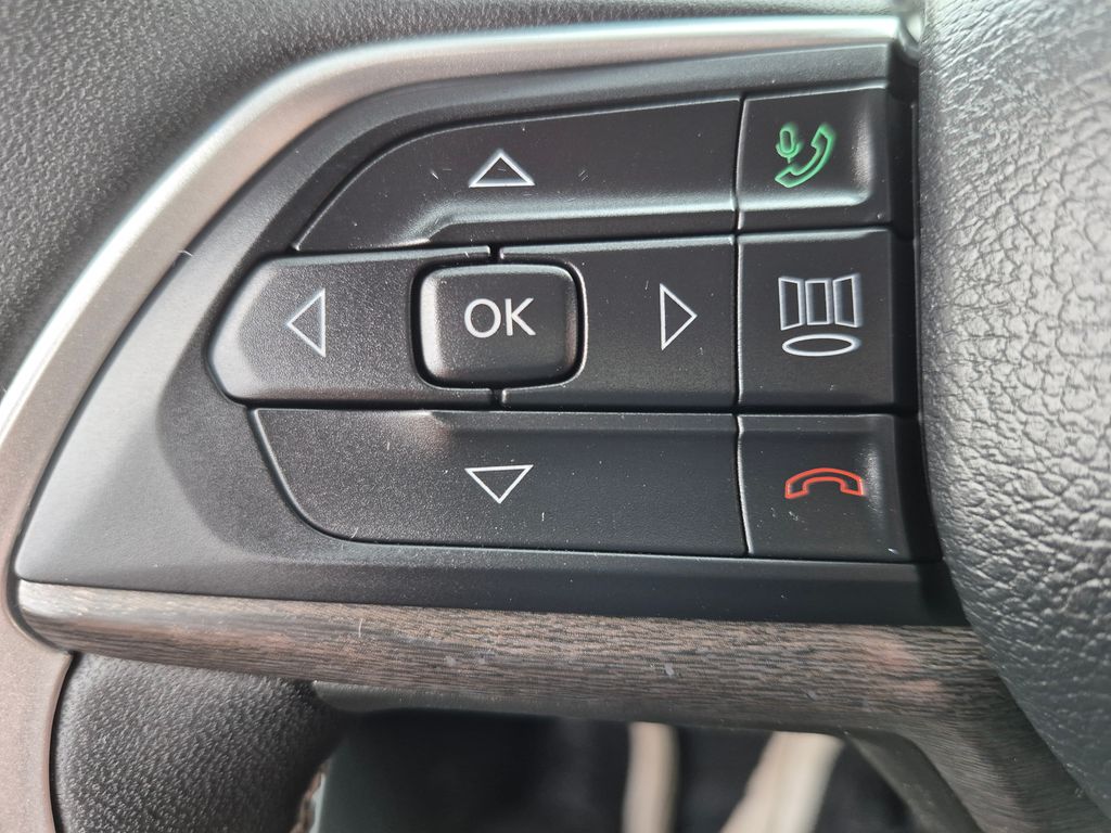 2023 Jeep Grand Cherokee Anniversary Edition photo 22