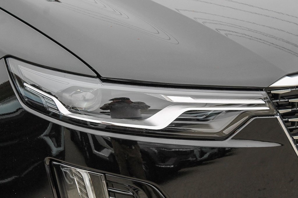 2025 Cadillac XT6 Luxury photo 4
