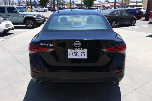 2025 Nissan Sentra S photo 4