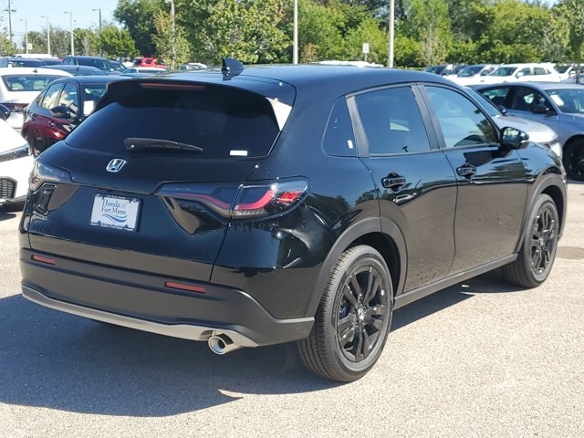 2026 Honda HR-V Sport photo 3