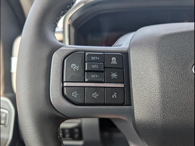 2025 Ford F-250 Lariat photo 9