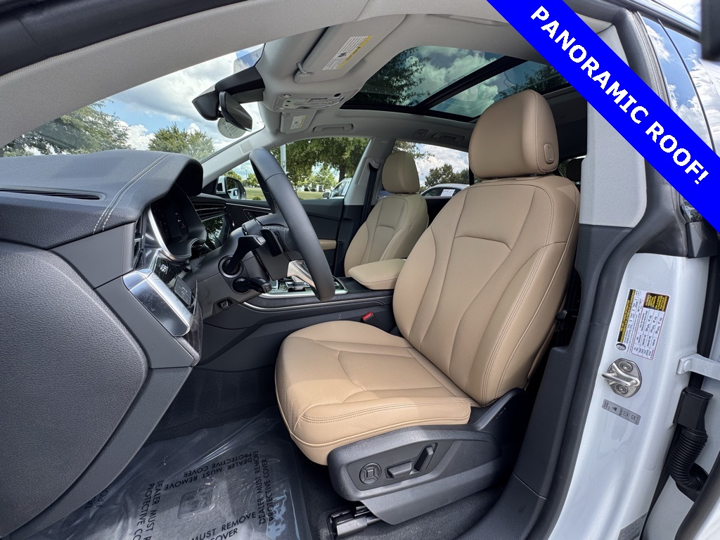 2025 Audi Q8 55 Premium Plus photo 4
