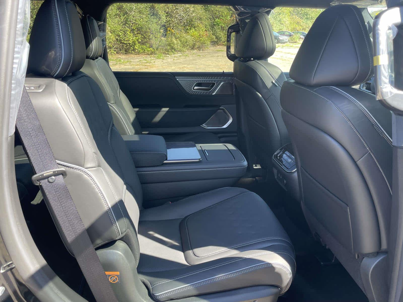 2026 Infiniti QX80 photo 20