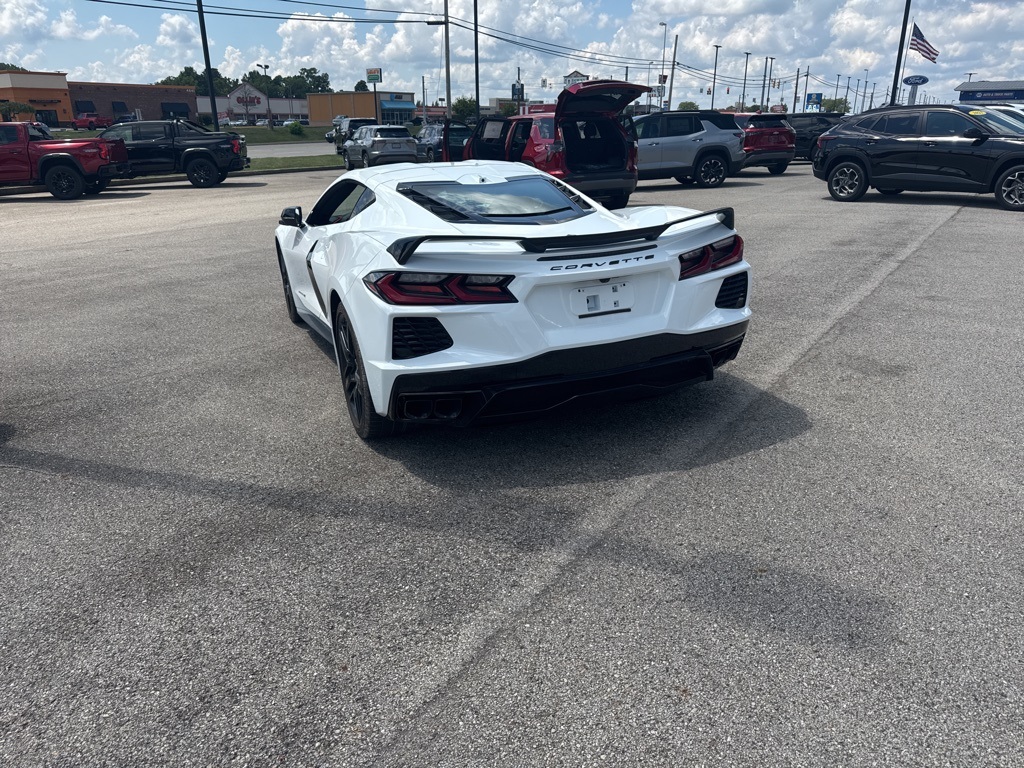2024 Chevrolet Corvette Stingray 2LT photo 7