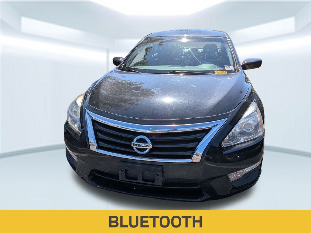 2013 Nissan Altima 2.5 S photo 2