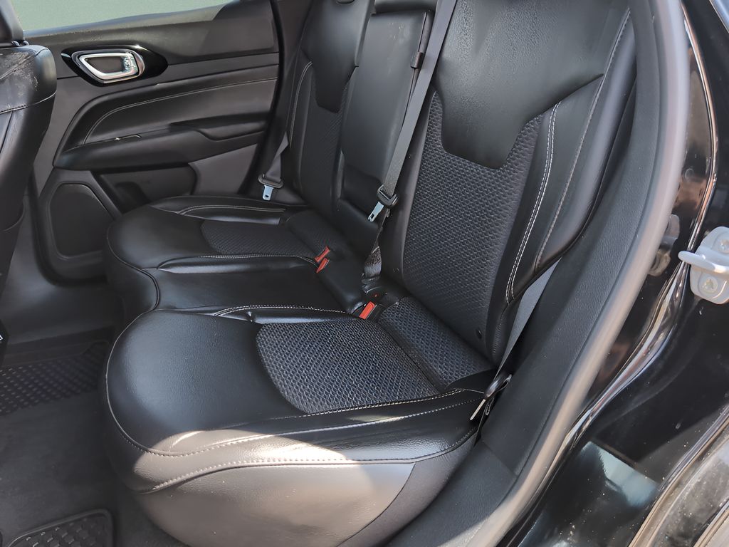 2023 Jeep Compass Altitude photo 24