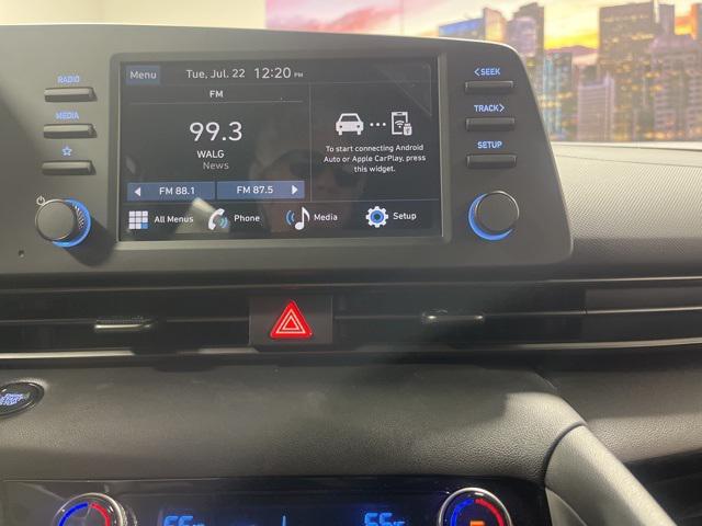 2025 Hyundai Elantra SEL Sport photo 14