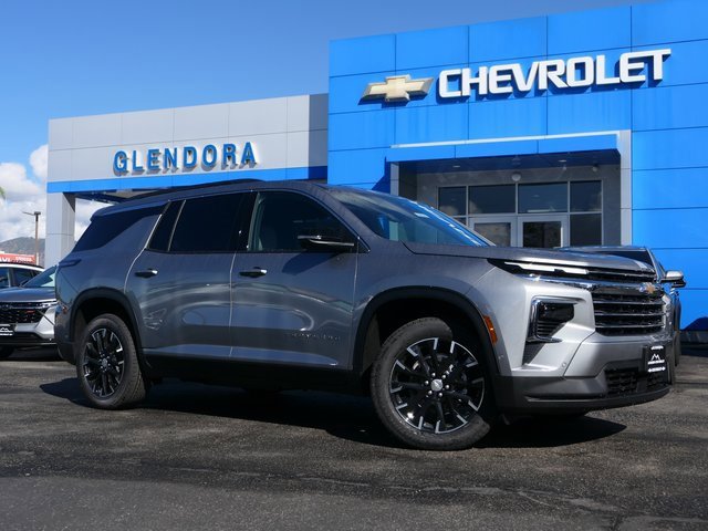 2026 Chevrolet Traverse LT's photo