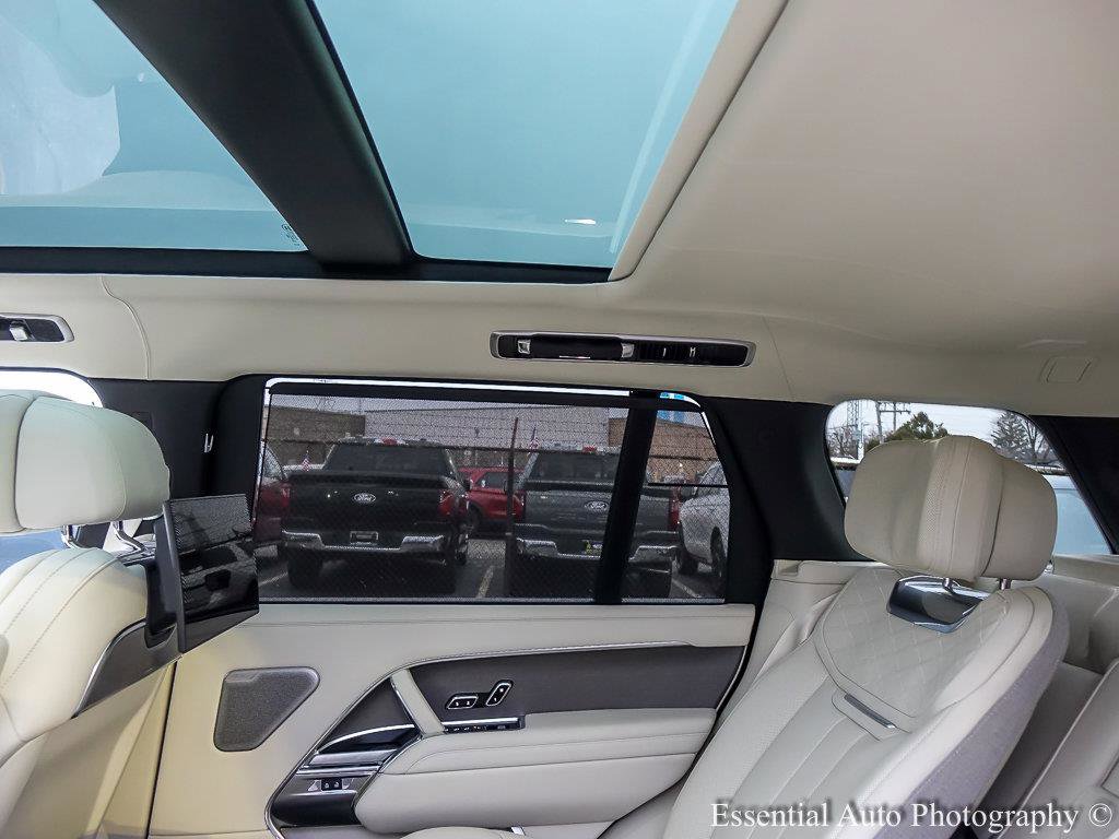 2025 LAND ROVER RANGE ROVER - Image 17