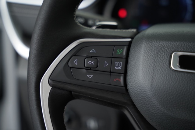 2025 Jeep Grand Cherokee Altitude X photo 4