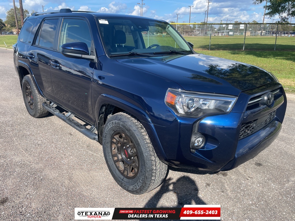 2022 Toyota 4Runner SR5's photo