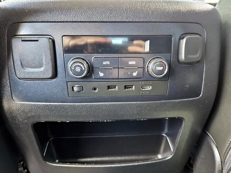 2018 Gmc Yukon Denali photo 12