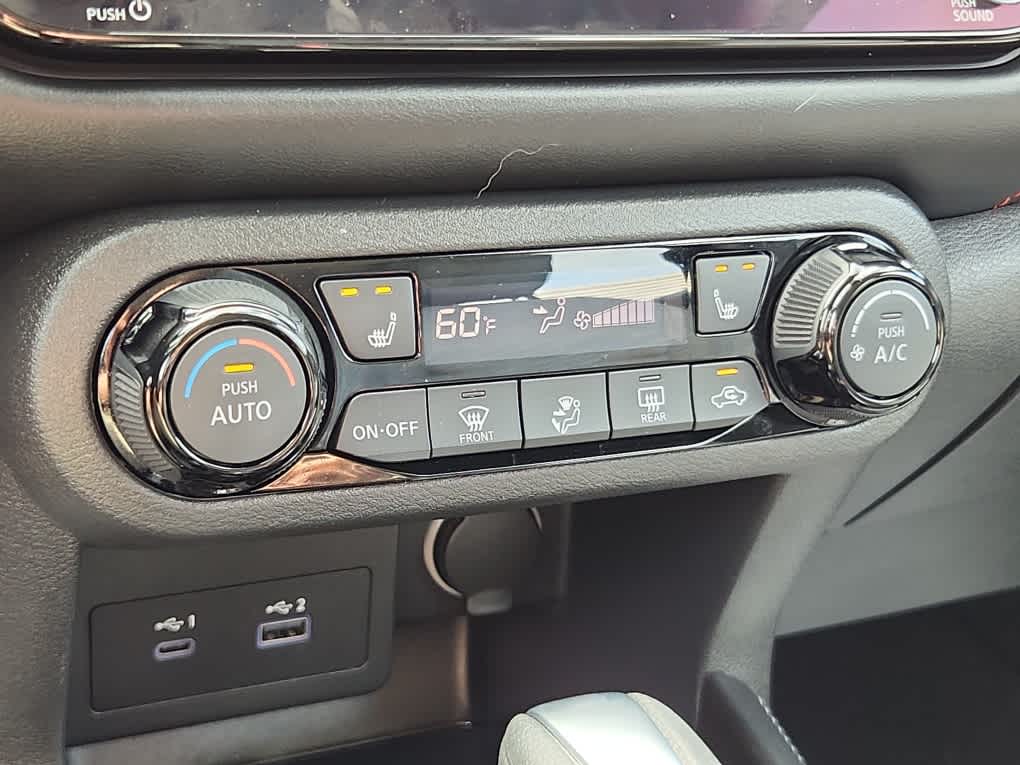 2024 Nissan Kicks SR photo 13