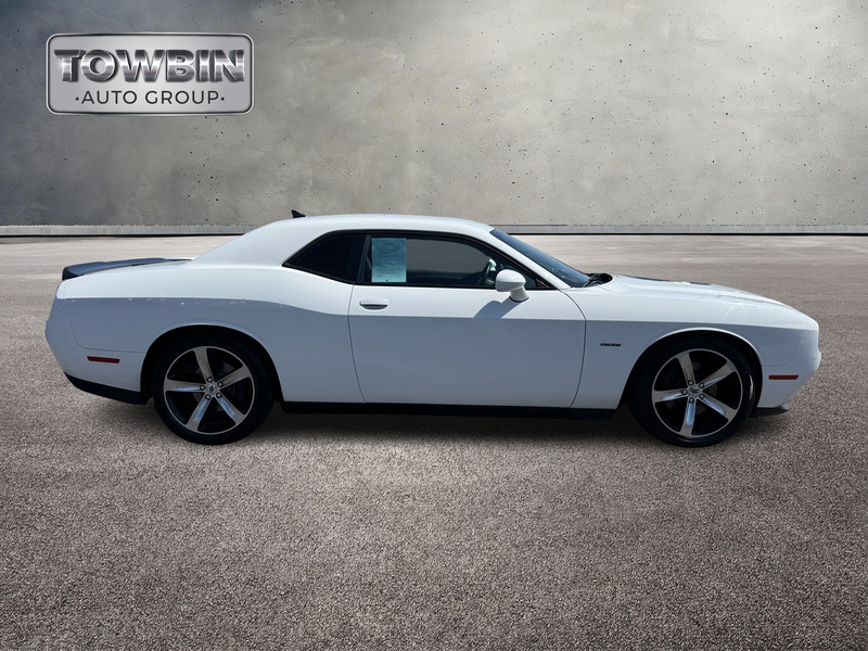 2018 Dodge Challenger R/T photo 3