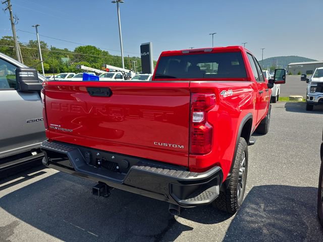 2025 Chevrolet Silverado 2500HD Custom photo 5