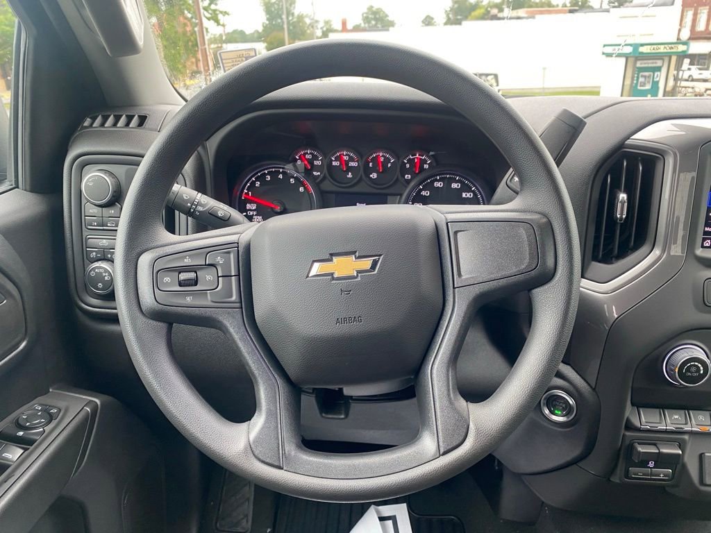 2024 Chevrolet Silverado 1500 Custom photo 10