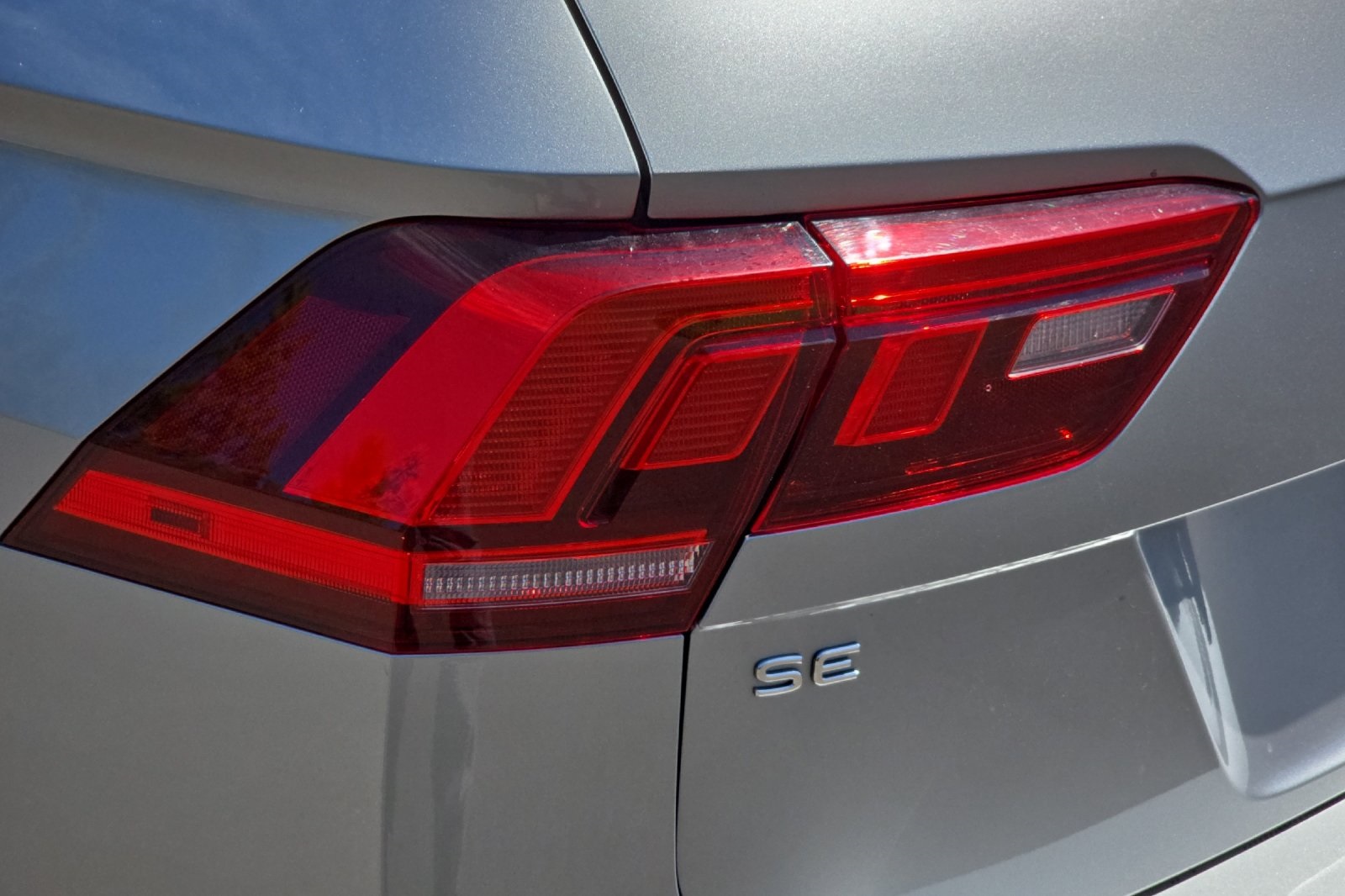2022 Volkswagen Tiguan SE photo 24