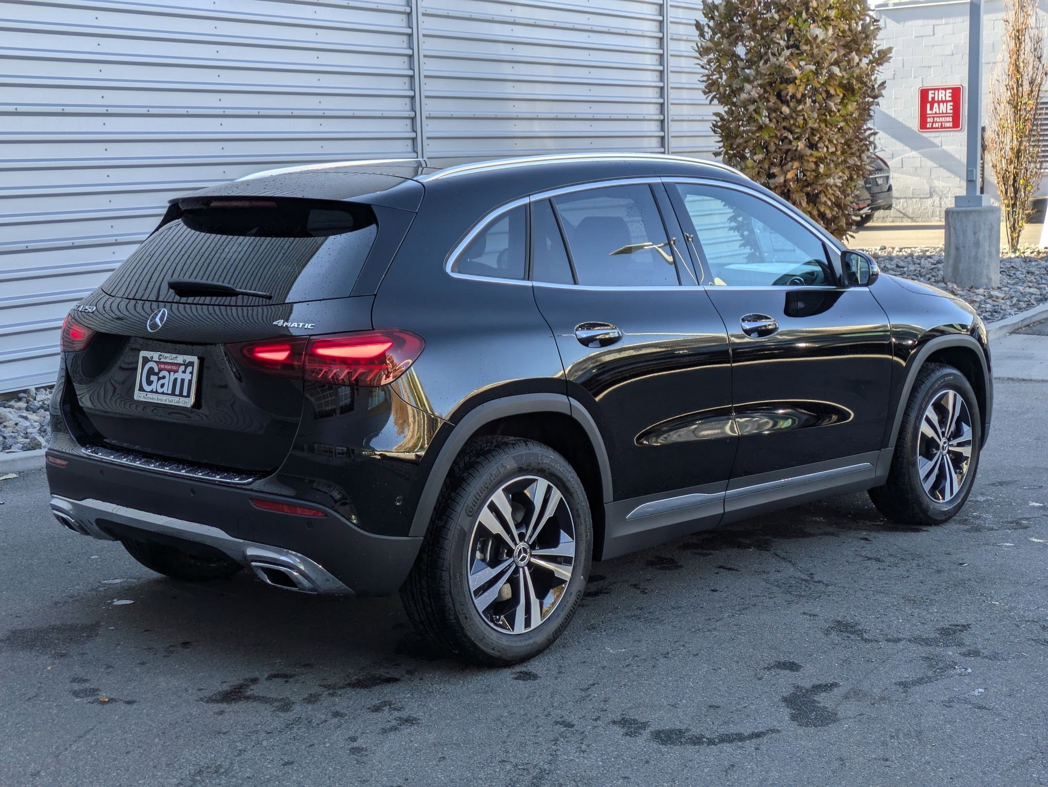 2025 Mercedes Benz GLA 250 4MATIC photo 3