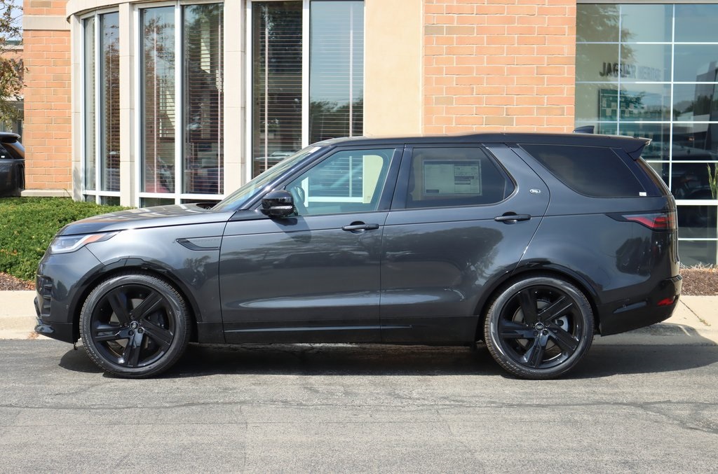 2024 Land Rover Discovery SE photo 2