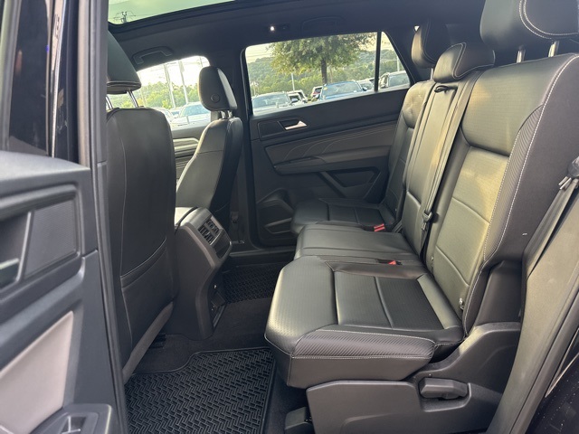 2022 Volkswagen Atlas Cross Sport SE Technology photo 12