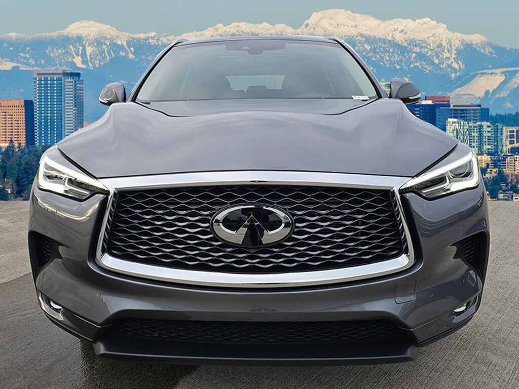 2021 Infiniti QX50 Luxe photo 2