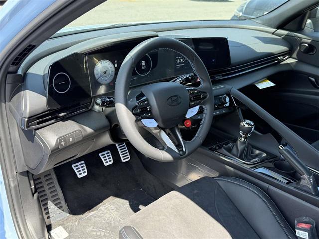 2025 Hyundai Elantra N Base photo 2