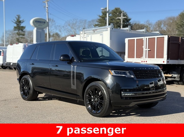 2024 Land Rover Range Rover SE's photo