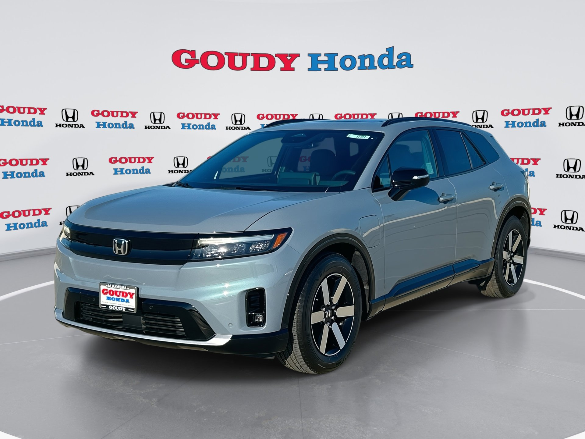 2026 Honda Prologue Touring's photo