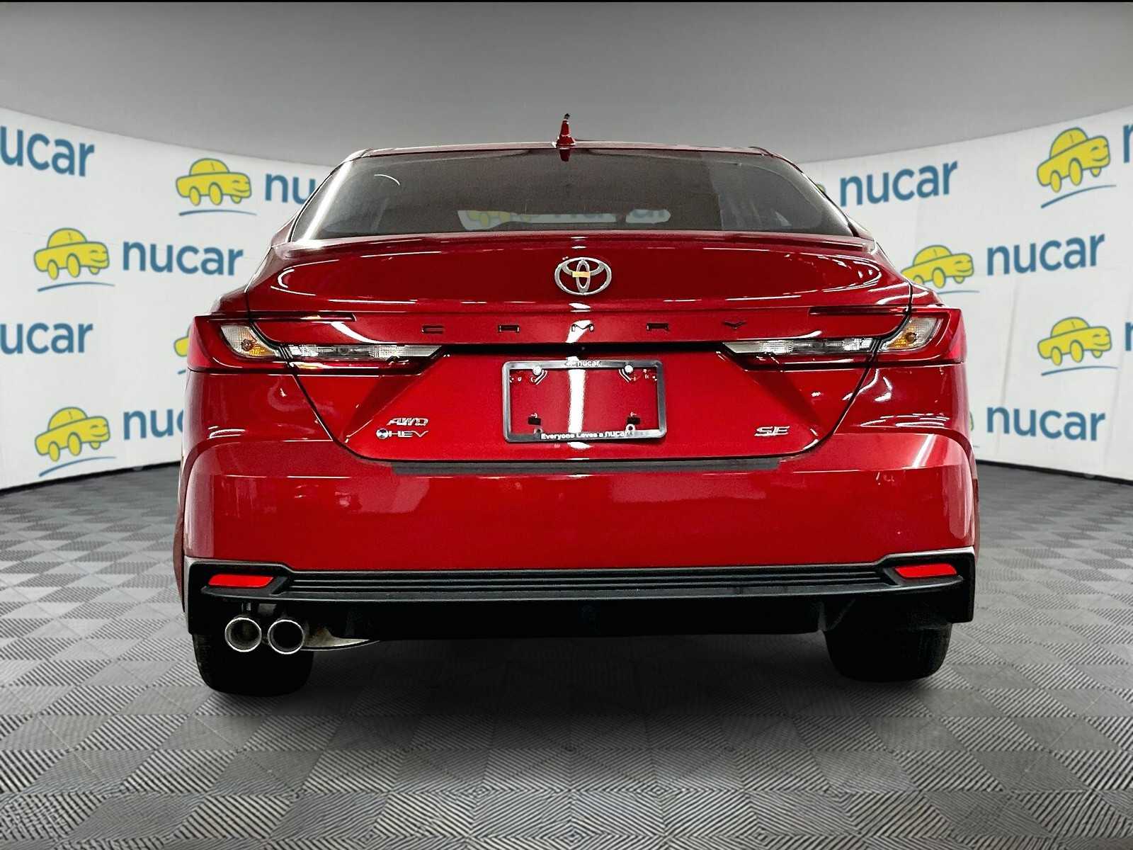 2025 Toyota Camry SE photo 5