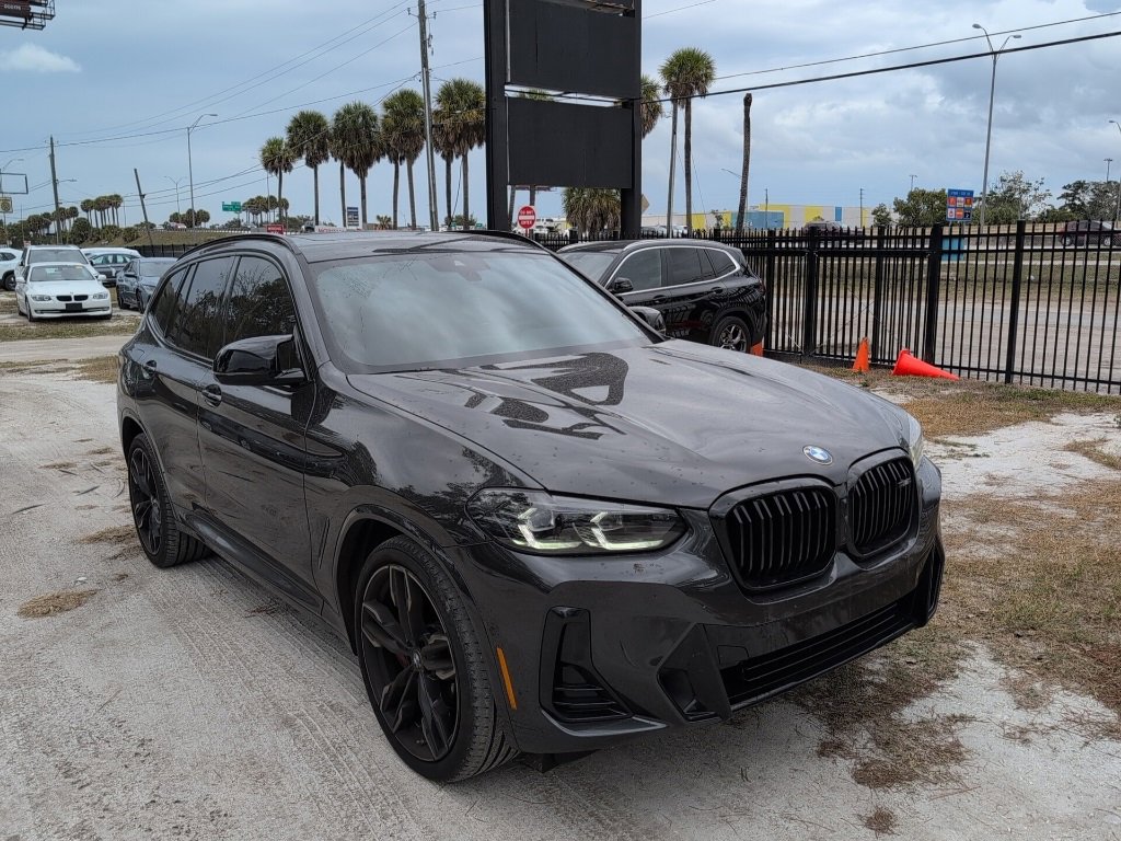 2024 BMW X3 40i's photo