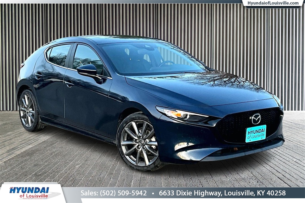 2023 Mazda Mazda3 Preferred's photo
