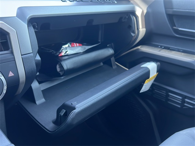 2025 Toyota Tacoma SR5 4x4 Double Cab photo 27