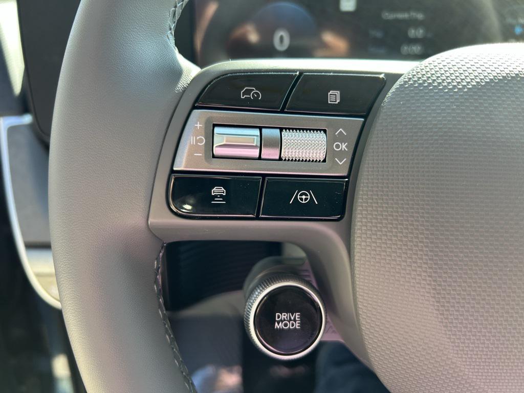 2025 Hyundai Ioniq 5 SE photo 14