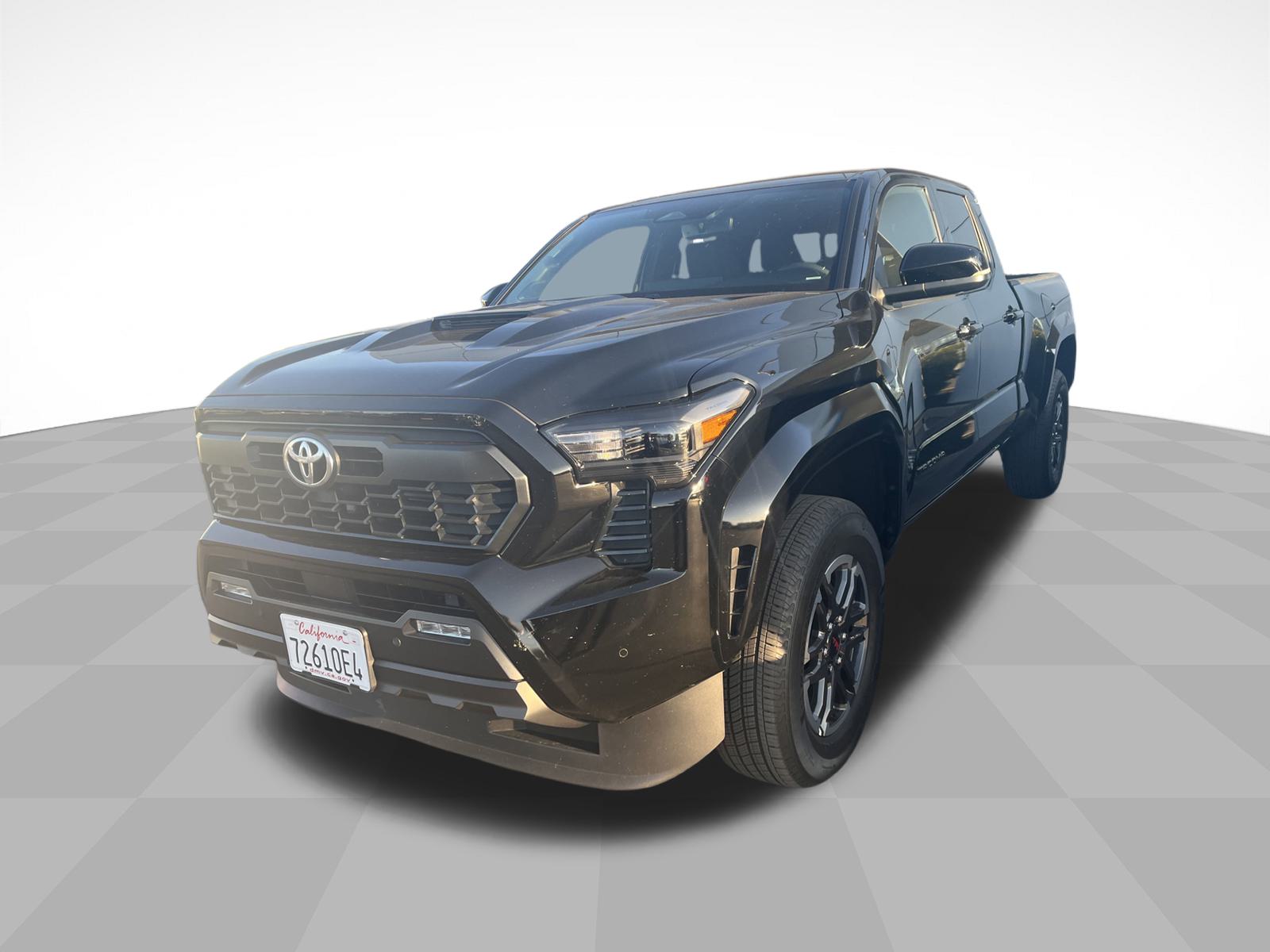2025 Toyota Tacoma TRD Sport photo 2