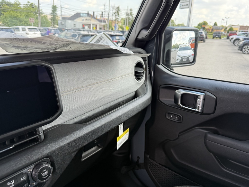 2025 Jeep Wrangler Sport S photo 21