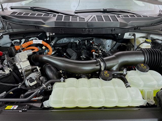 2025 Ford F-150 Lariat photo 29