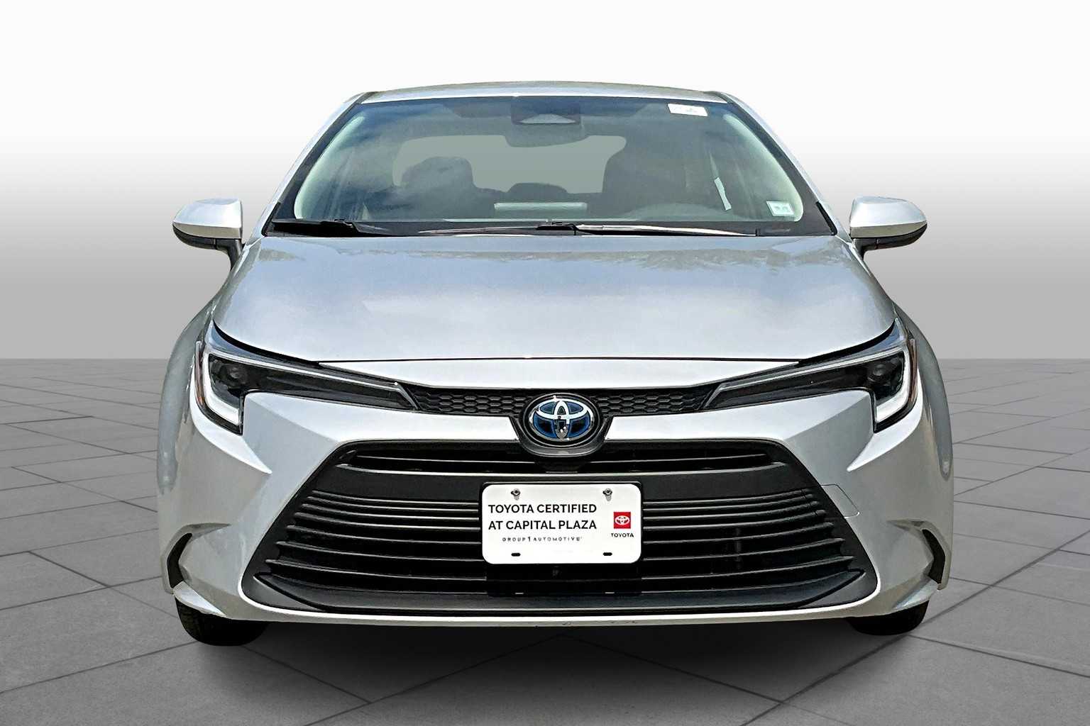 2023 Toyota Corolla Hybrid LE photo 3