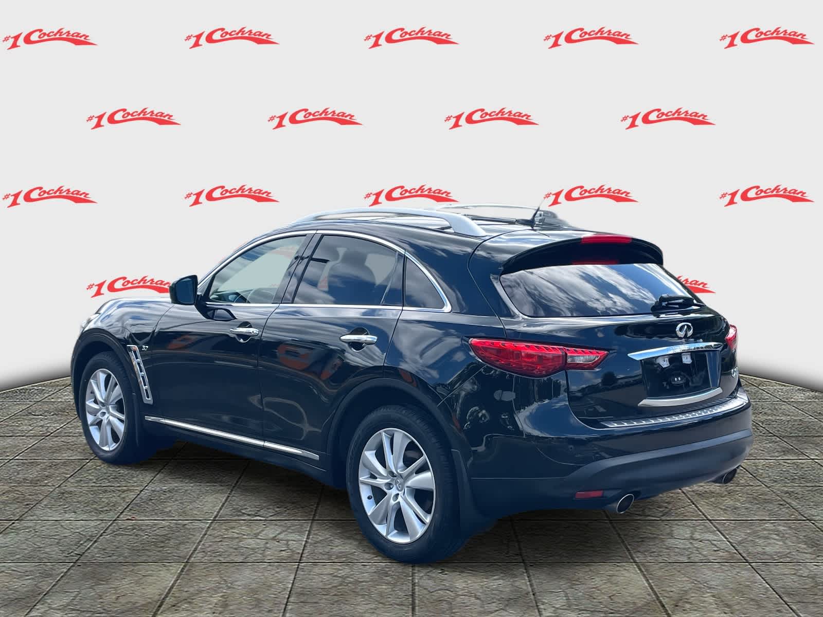 2015 Infiniti QX70 Base photo 4