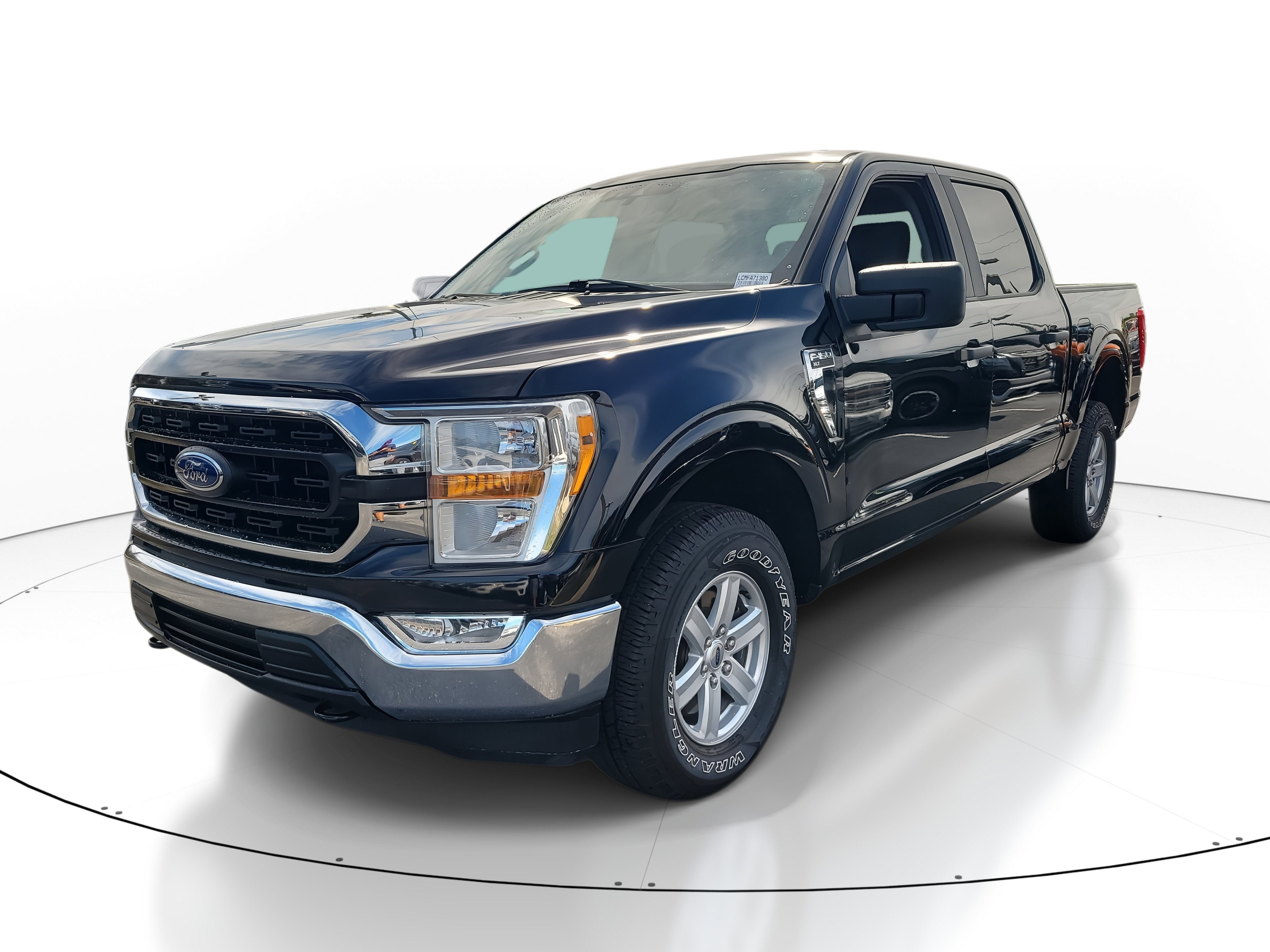 2021 Ford F-150 XLT photo 3