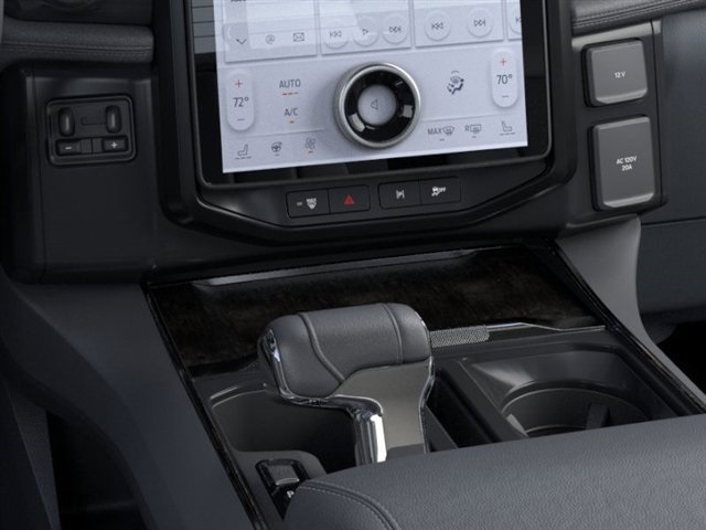 2025 Ford F-150 Lightning photo 14
