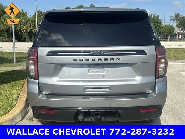 2023 Chevrolet Suburban Z71 photo 7
