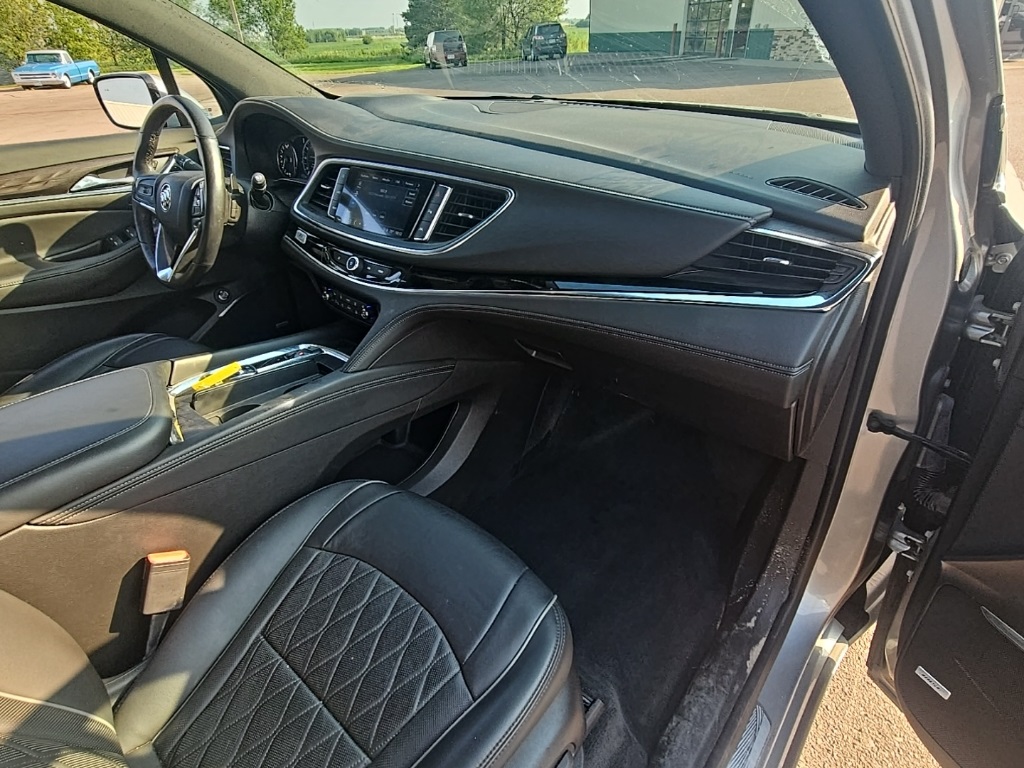 2023 Buick Enclave Avenir photo 17