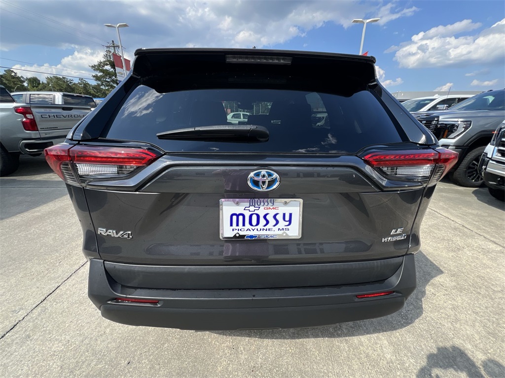 2022 Toyota RAV4 Hybrid LE photo 33
