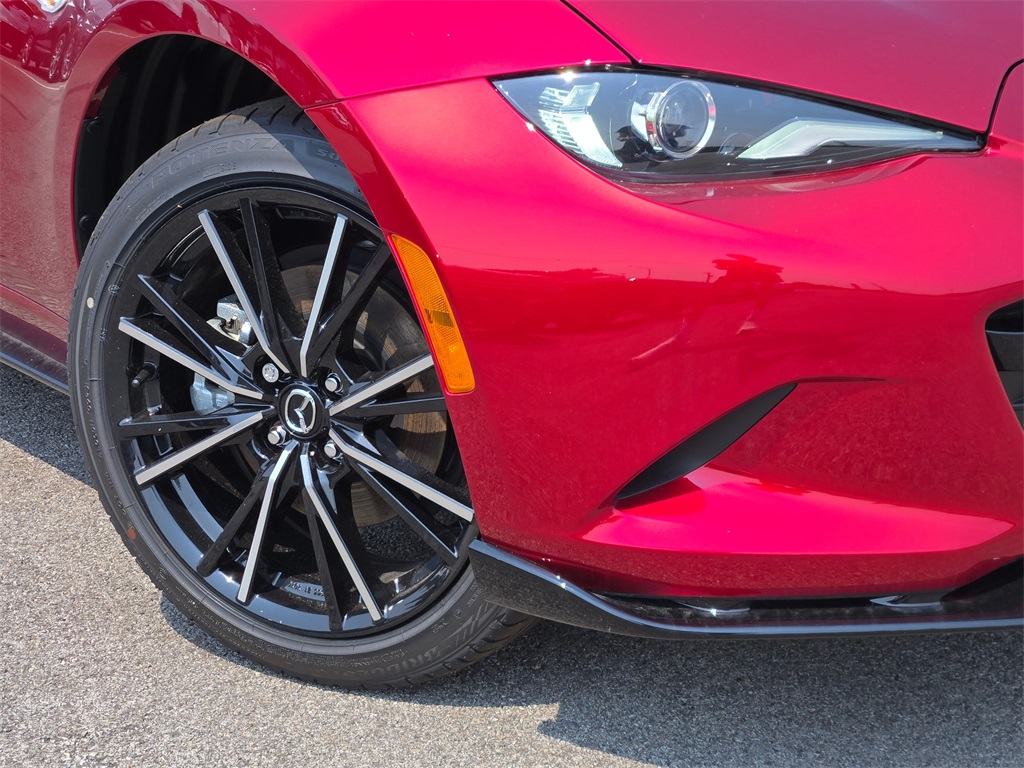 2025 Mazda MX-5 Miata Miata RF Grand Touring photo 3
