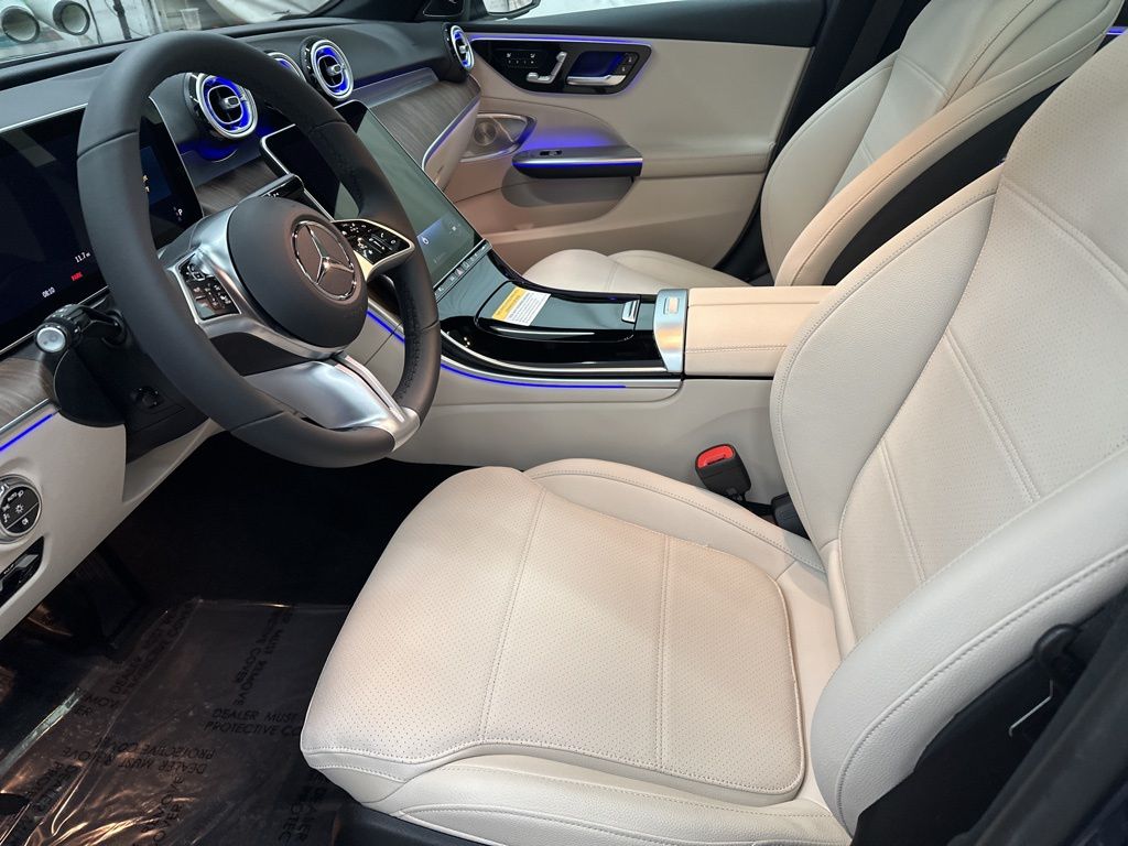 2025 Mercedes Benz C 300 photo 8