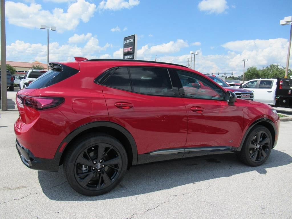 2025 Buick Envision Sport Touring photo 5