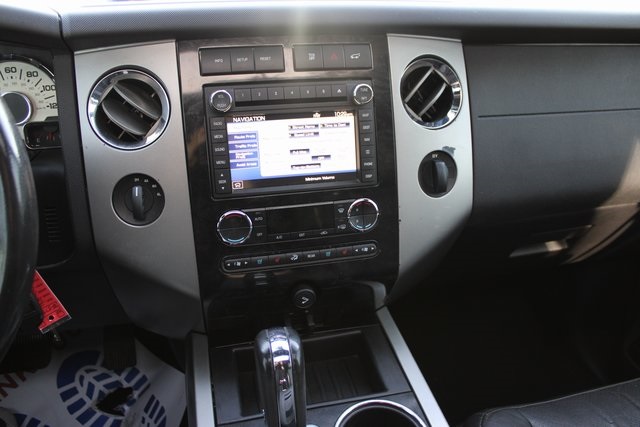 2014 Ford Expedition Limited photo 25