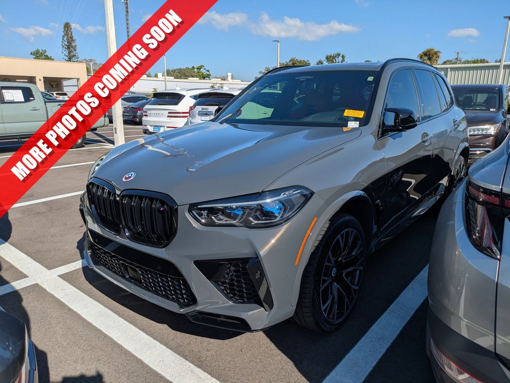 2023 Jeep Grand Wagoneer Series III's photo